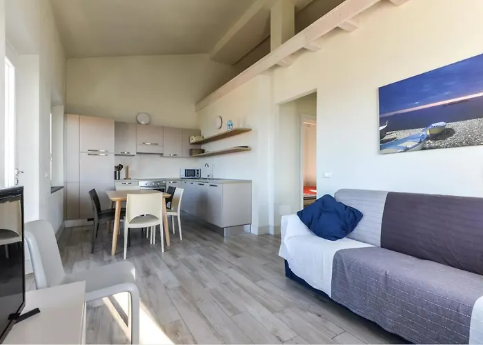 Trilocale Montecristo - Vista Su Mare E Tramonti 포몬테